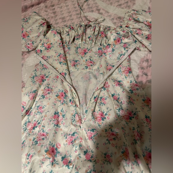 Dress - Picture 7 of 11